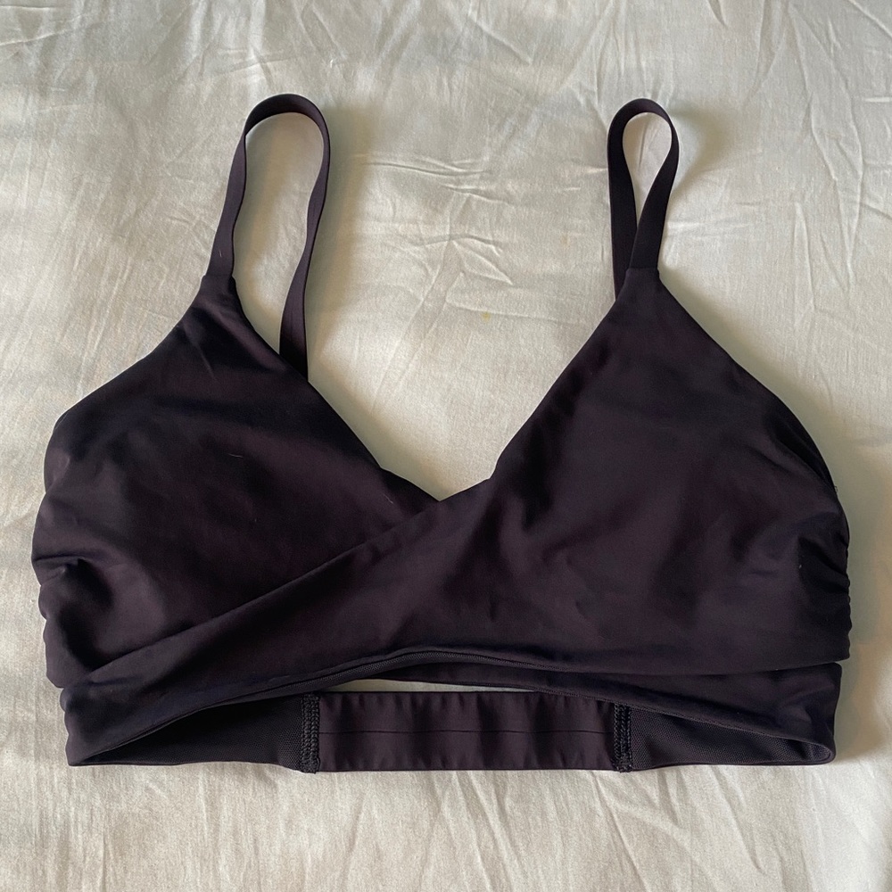 Lululemon dark purple cross front bra Sz 8